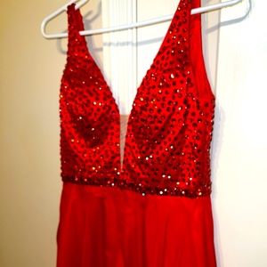 Beautiful Sherri Hill Red Dress